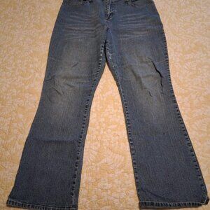 Women's Ashley Stewart brand jeans, size 18W, Medium Blue denim